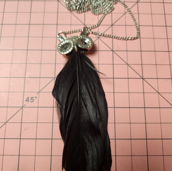 OWL NECKLACE - Picture 1 of 2